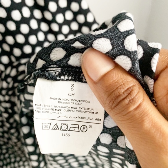 Old Navy - Printed Skater Dress - Size Small - Picture 5 of 6